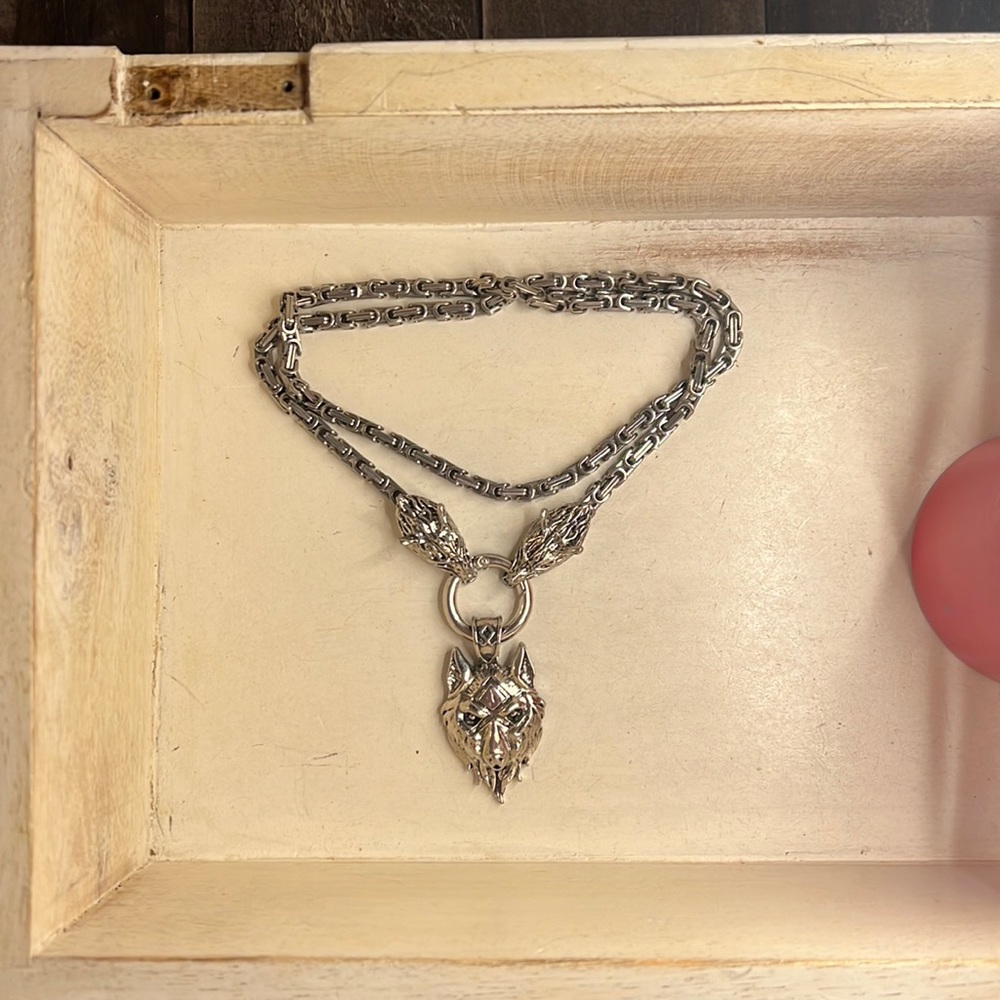 Stainless Steel Wolf Heads Byzantine Chain . Stainless Steel Wolf Pendant .